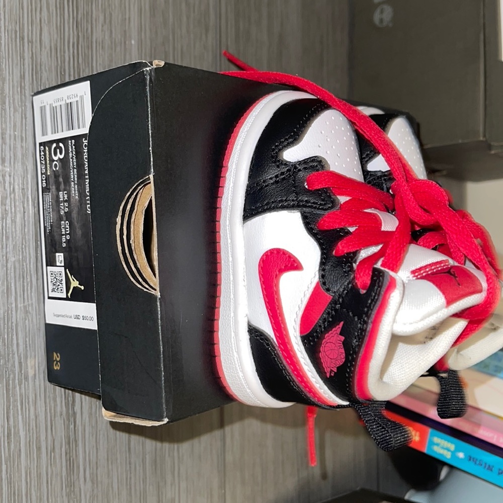 Jordan 1 Baby Hard Bottom Size 3C